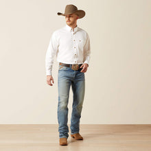 Load image into Gallery viewer, Ariat Mens Solid Twill Core Classic Long Sleeve  Button Down Dress Shirt
