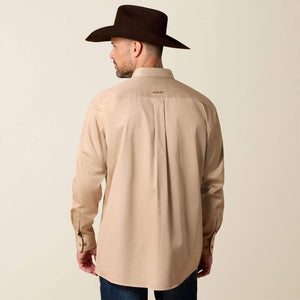 Ariat Mens Solid Twill Core Classic Long Sleeve  Button Down Dress Shirt