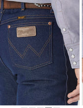 Load image into Gallery viewer, Wrangler Men&#39;s Cowboy Cut Rigid Slim Fit Jean Prewashed Indigo
